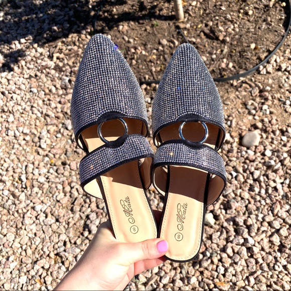 NIB Bling Rhinestone Sparkly Ring Mules Flats - Picture 10 of 10
